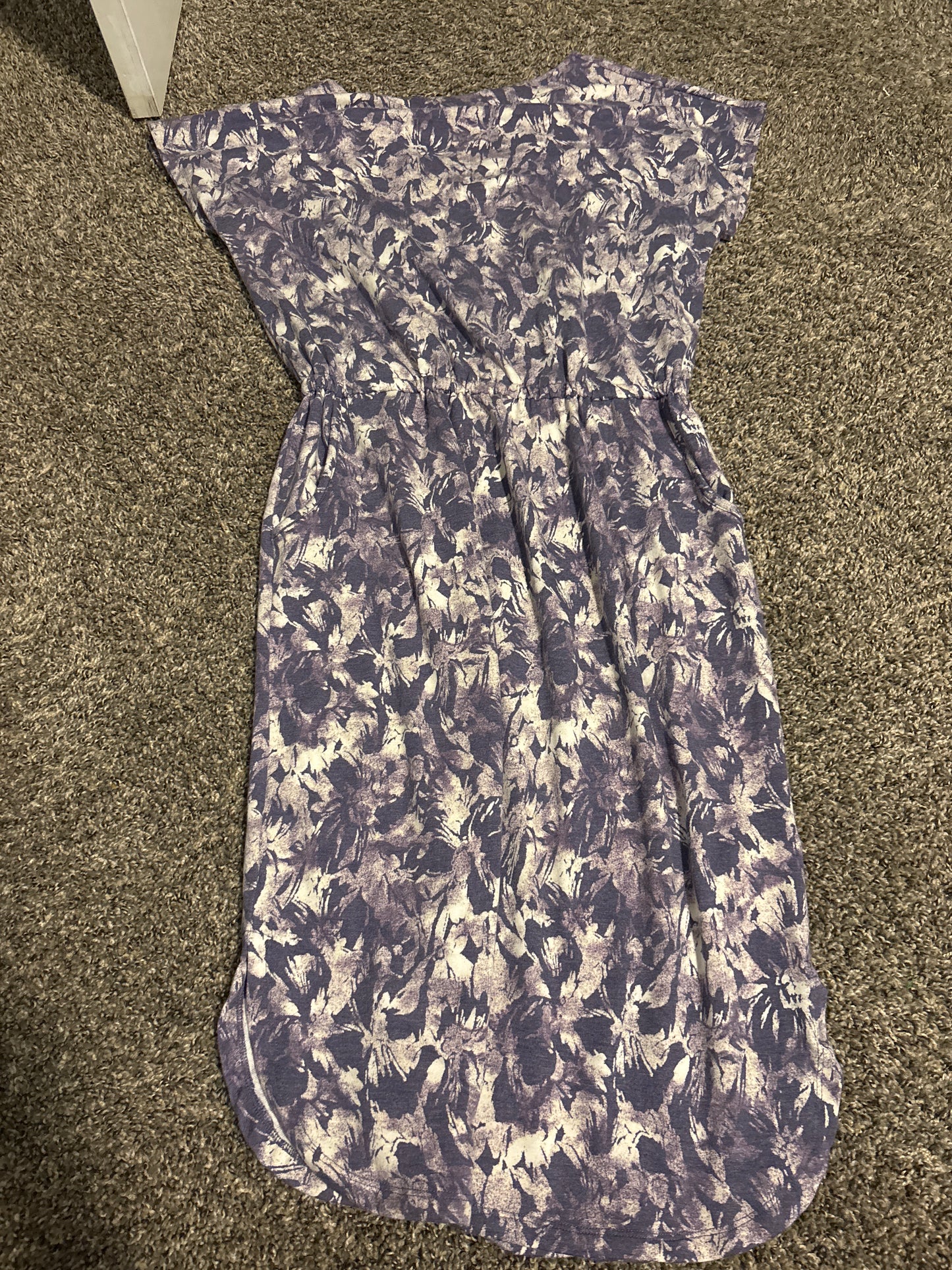 Lularoe med isla dress