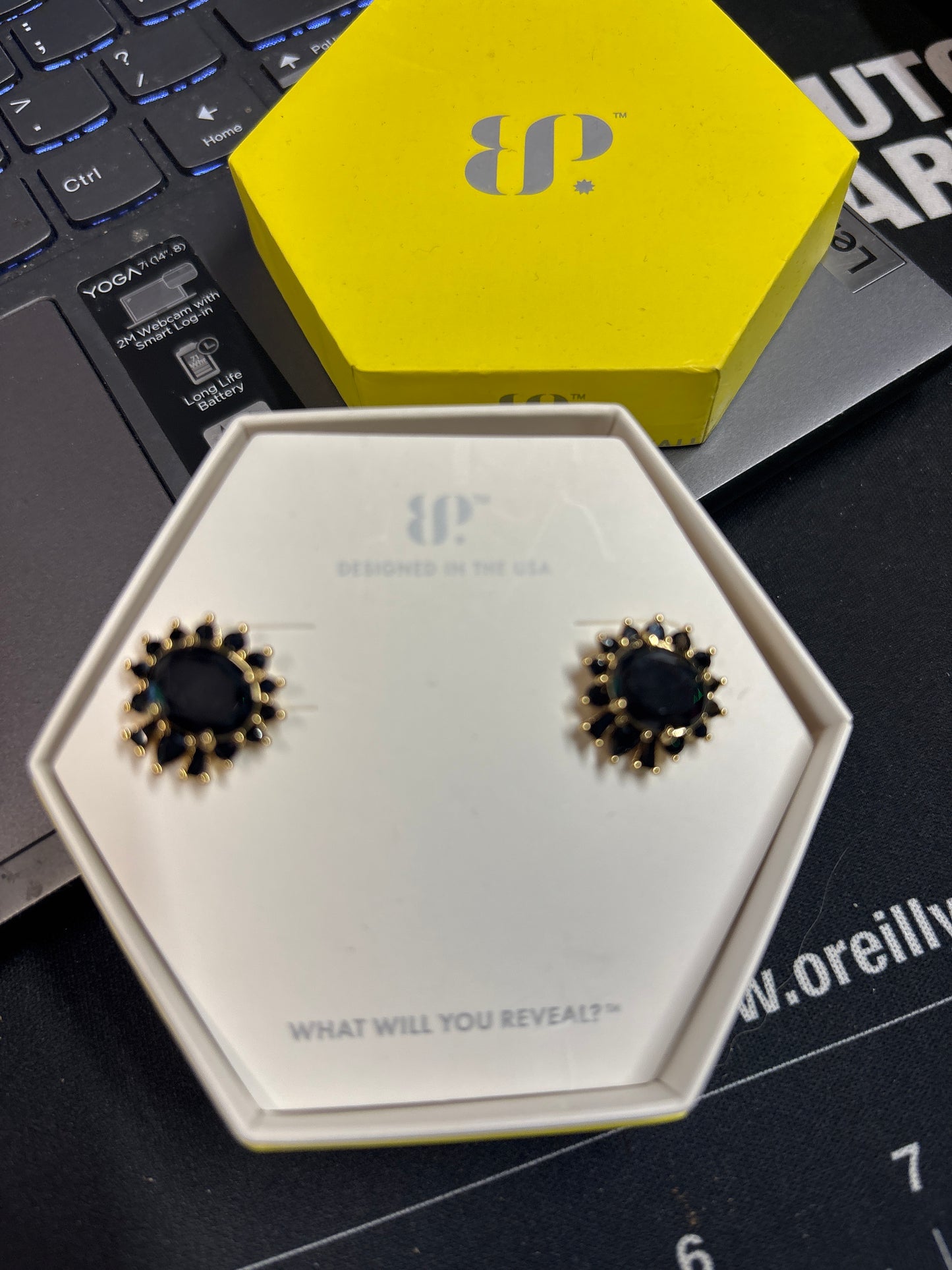 Black onyx studs