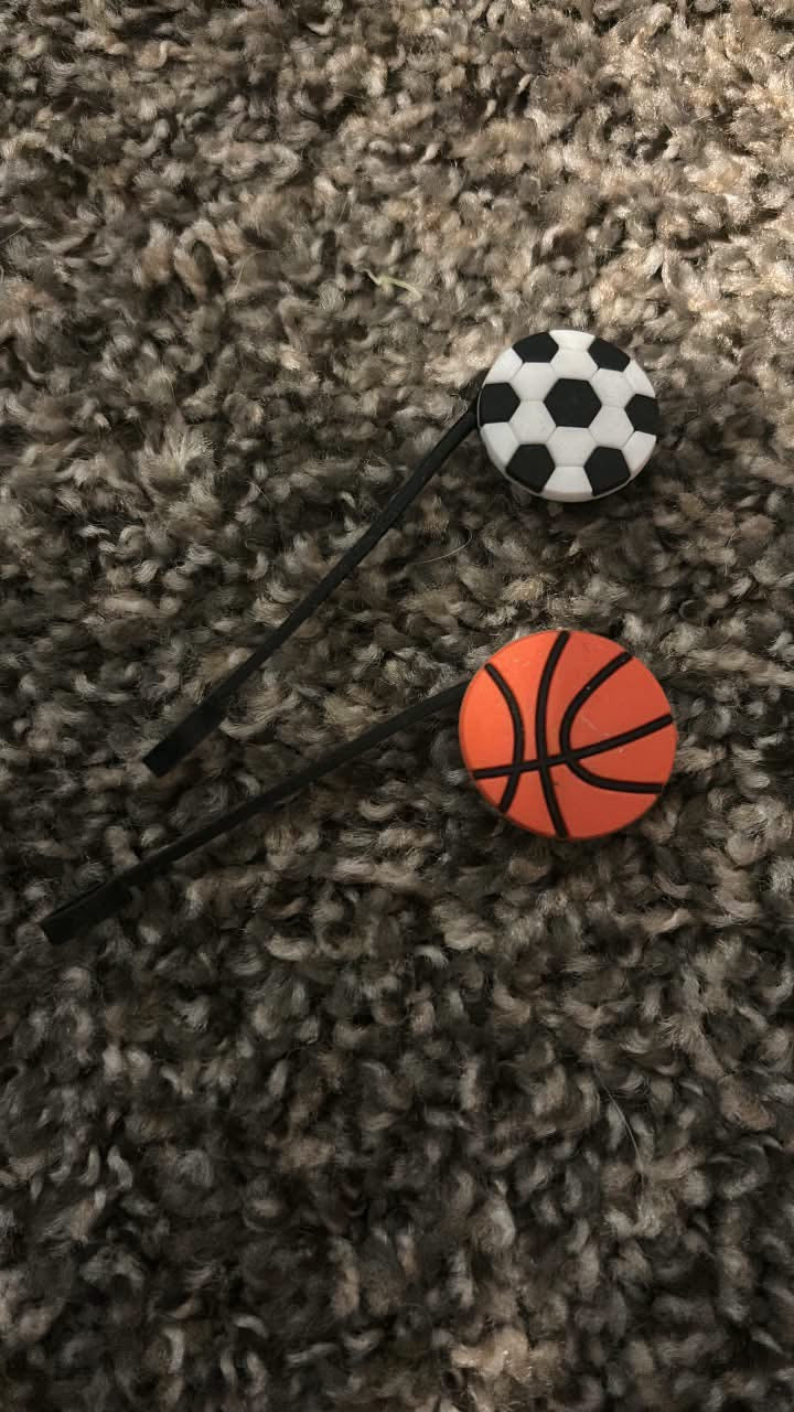 Straw toppers