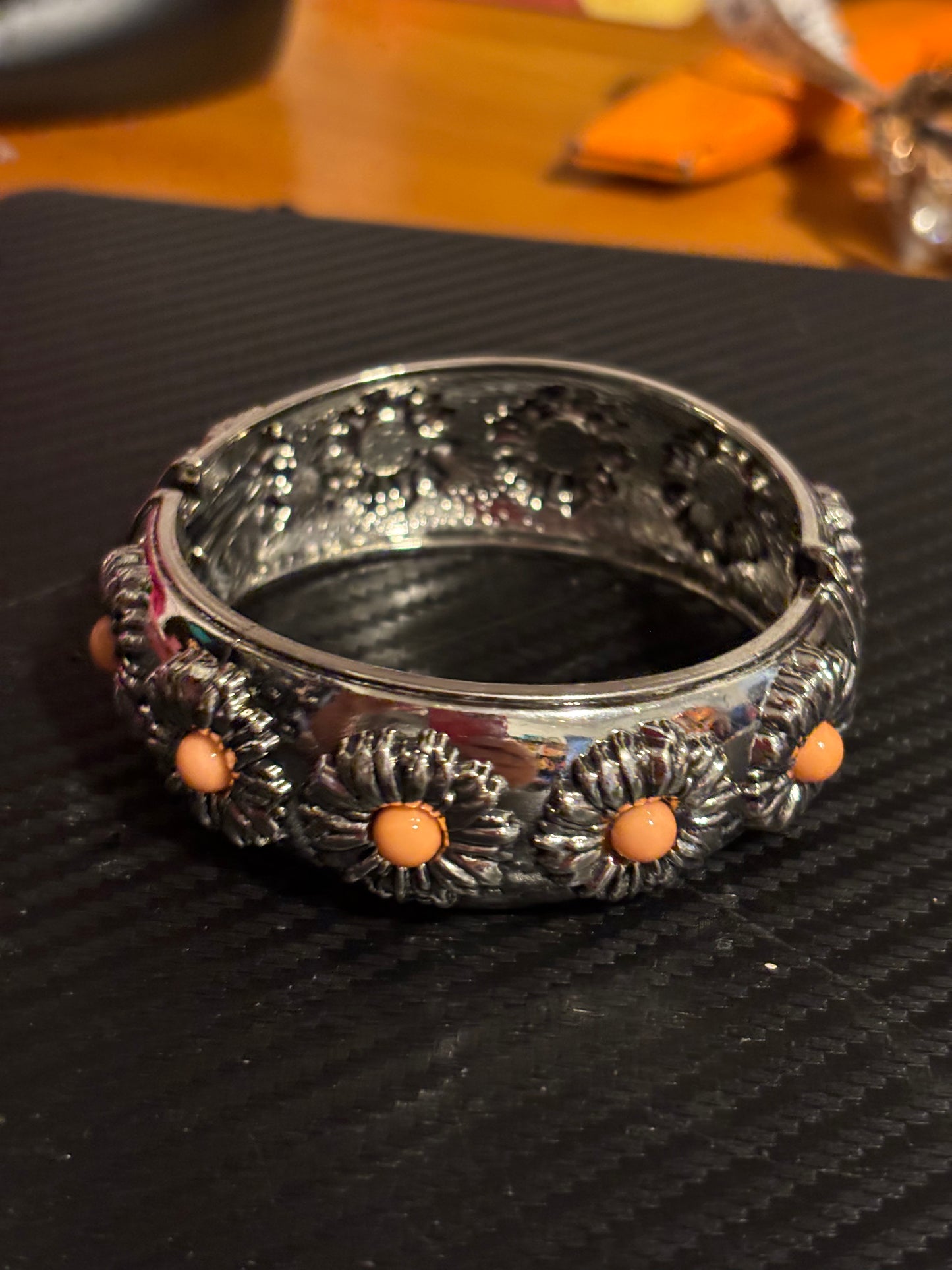 Hinge bracelet
