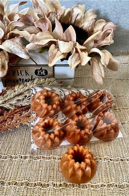 Sugar and Spice Custom Creations - Pumpkin Spice Cake Wax Melts / Pumpkin Caramel Swirl: Pumpkin Spice Cake