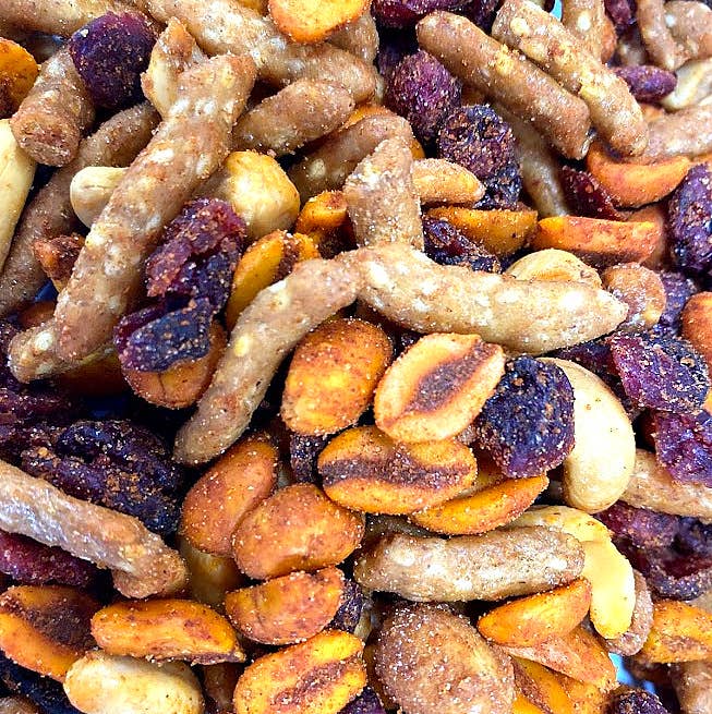 The Nut Garden, Sweetables, Utah Truffles - Sweet and Spicy Munch Mix, 12 oz