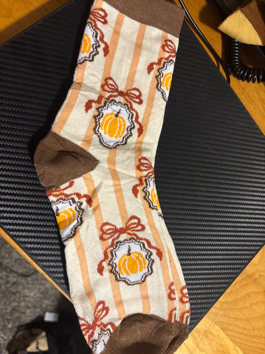 Striped pumpkin socks