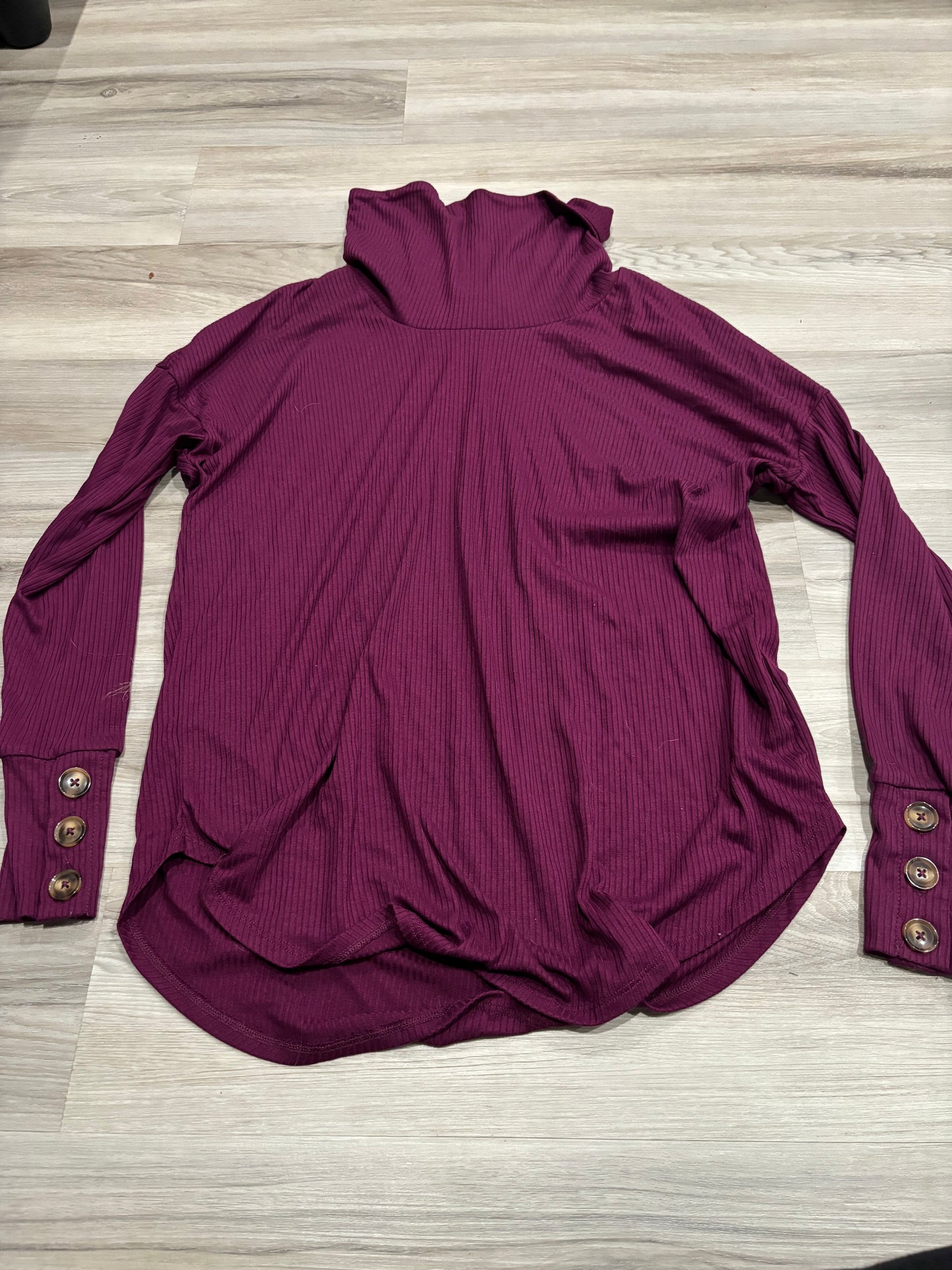 Lularoe turtle neck small