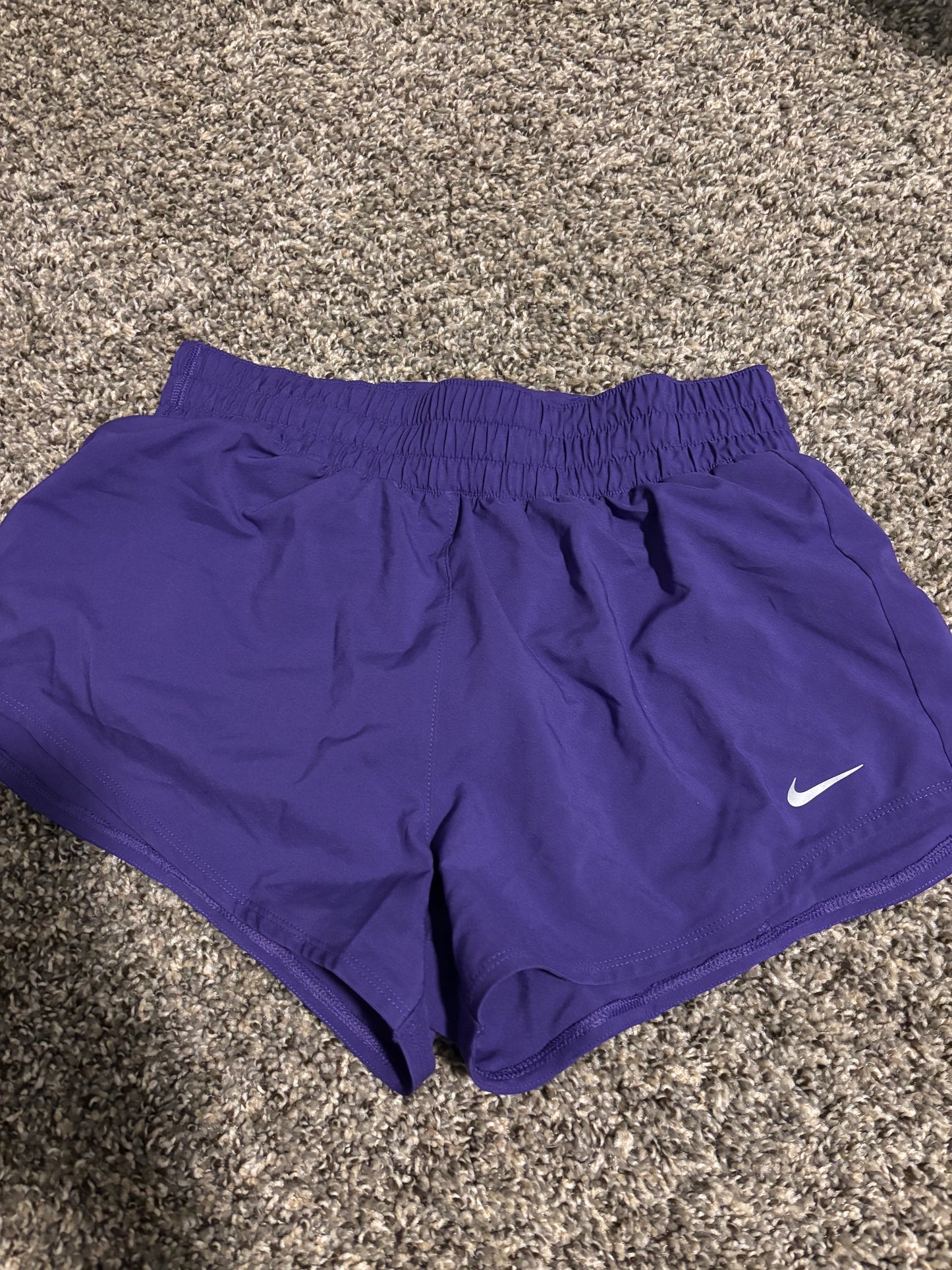 Nike small shorts