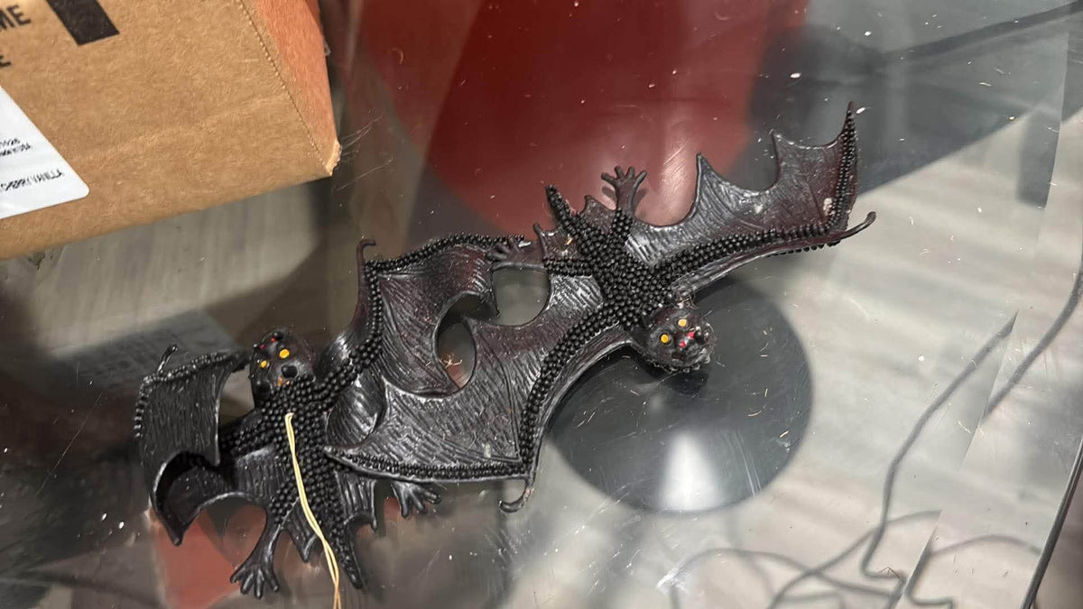 Hanging bats