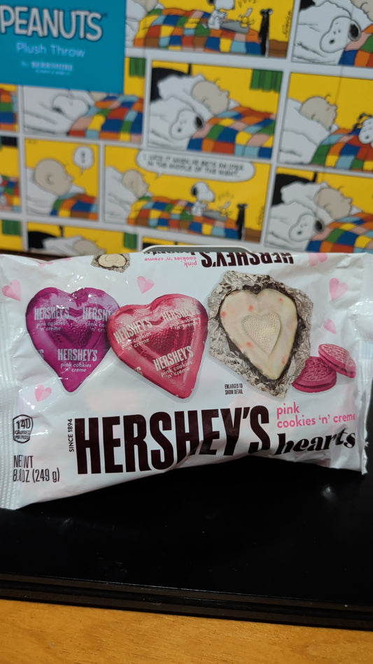 Hershey's Cookies and Cream Hearts 💕