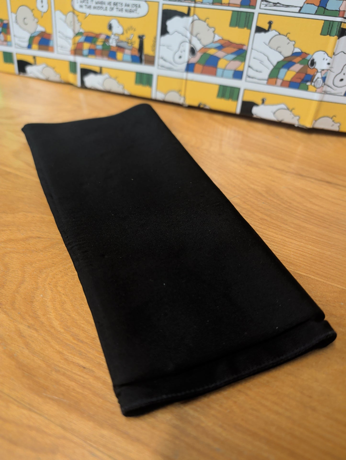 Elbow cold compression sleeve